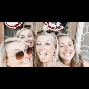 Meet your Posher, Maria